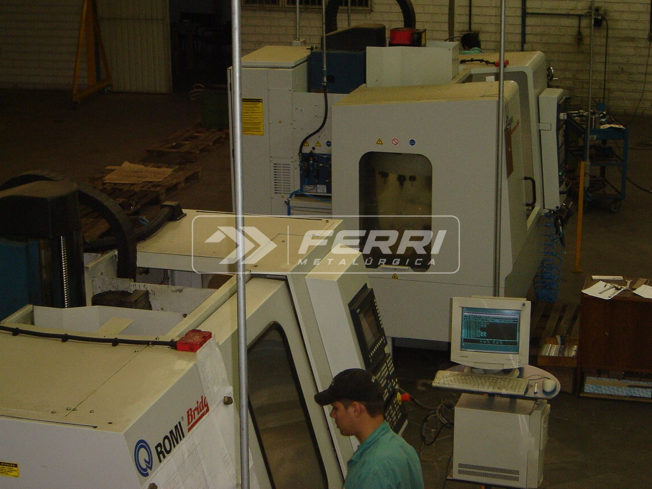Centro de usinagem CNC